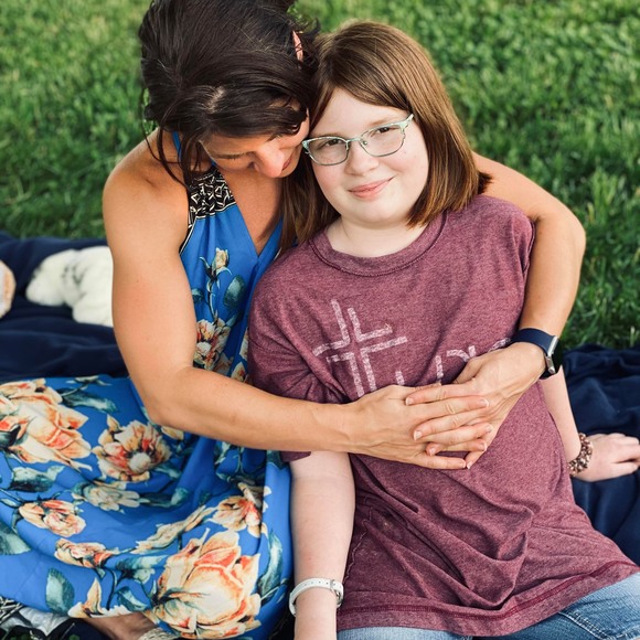 Meet your Posher, Jennifer - Picture 1 of 1